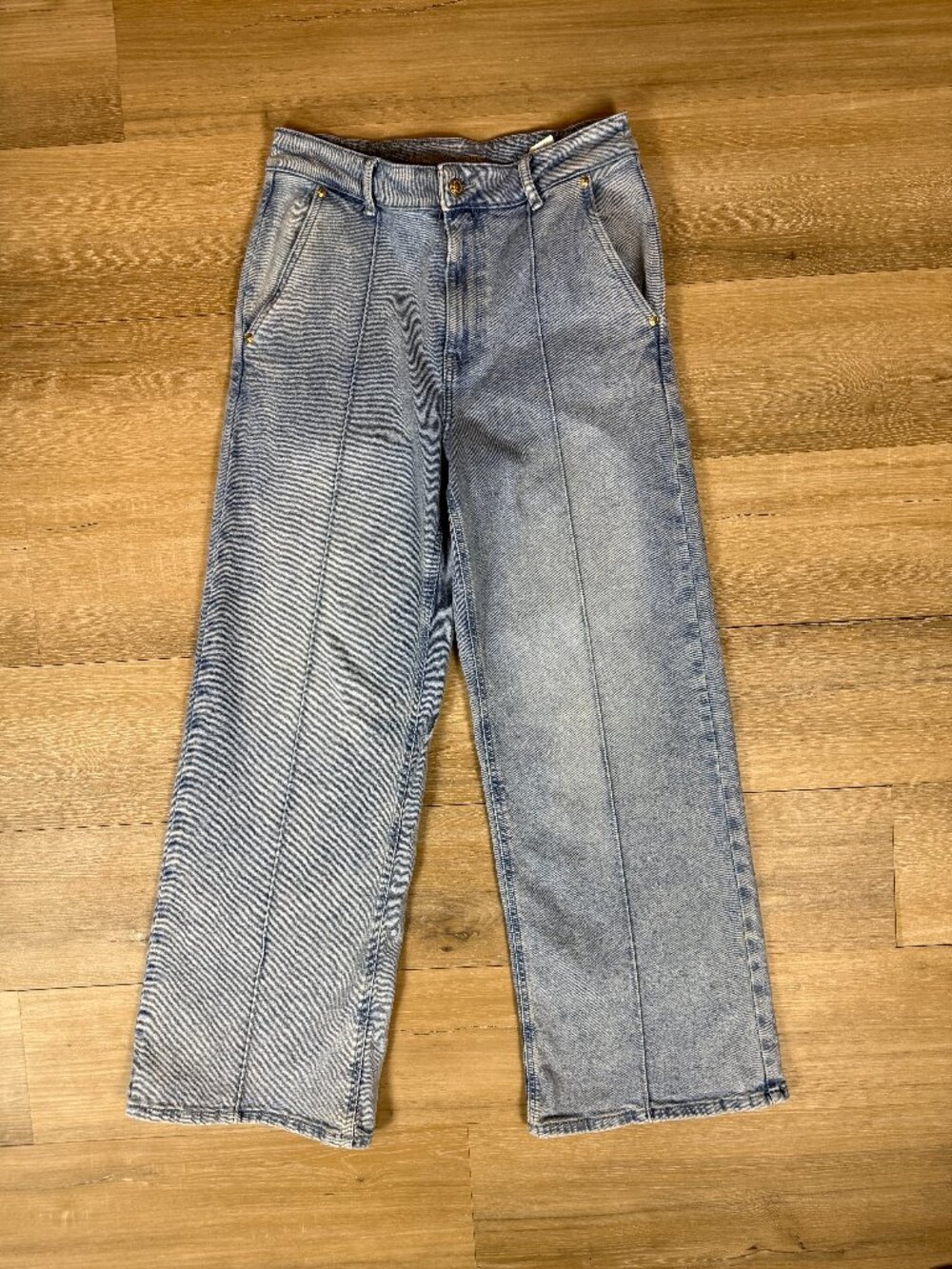 Michael Kors Pintucked Light Wash Denim Wide-Leg Trouser Jeans | Size 10